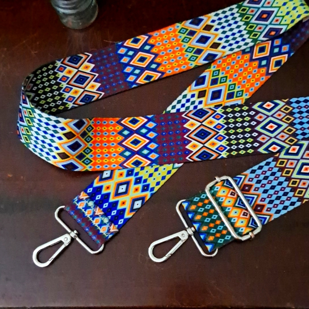 Multicolor purse strap